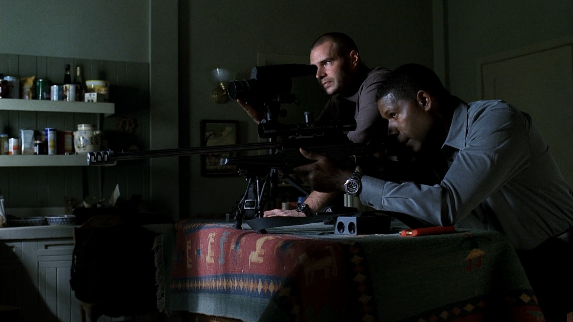 A scene from The Unit S03E10, where Jonas asks Bob Brown whether he thinks he's unique